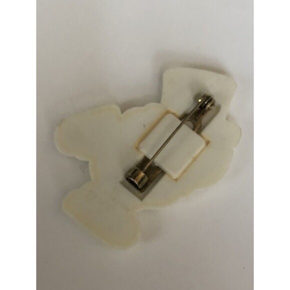 Hallmark Ice Skating Snowman Enamel‎ Brooch Pin Christmas - Picture 3 of 4